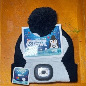 Kids Pom-Pom Hat with Light - Black and White